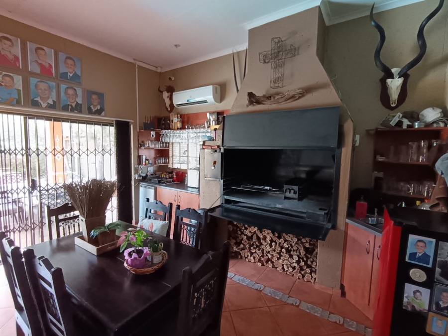 3 Bedroom Property for Sale in Safari Gardens North West